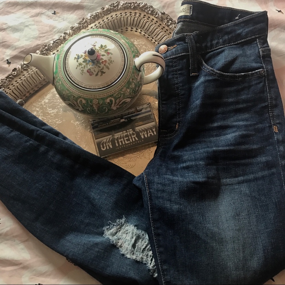 Madewell High Rise Distressed Denim Jeans Highwaisted Skinny 25 Chewed Raw Hem